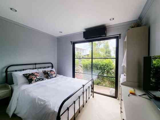 Plubpla samut : White Villas Samut Songkhram