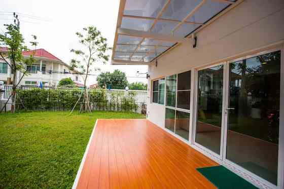 Des Res Hotel and Residence studio 8 Samut Prakan