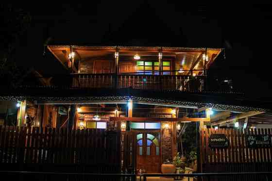 Fahsai Homestay  Wooden Thai style with DIY Coffee Phra Pradaeng