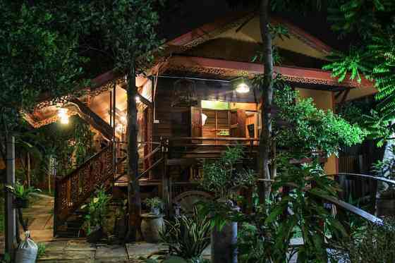 Fahsai Homestay  Wooden Thai style with DIY Coffee Phra Pradaeng