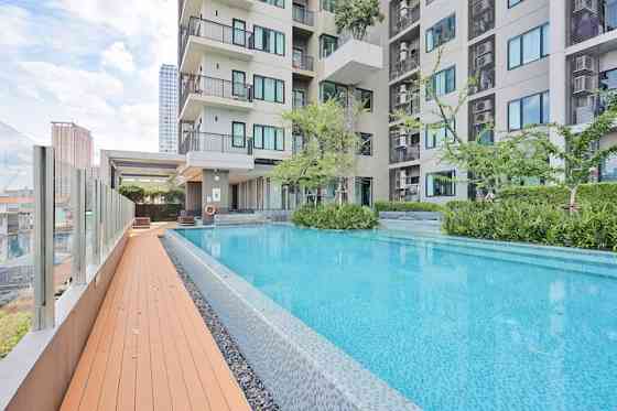 The Perfect Nomad Stay near BTS Onut & W District Phra Pradaeng