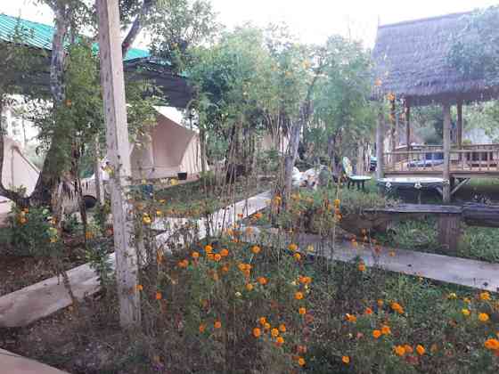 Vongkham Eco Resort, расслабьтесь и отдохните с природой. Phon Charoen