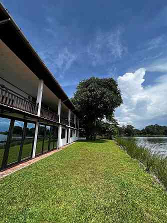 Lao Lake House Phon Charoen