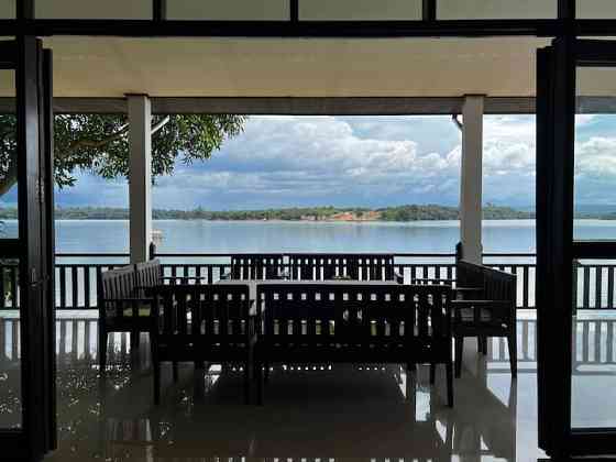 Lao Lake House Phon Charoen