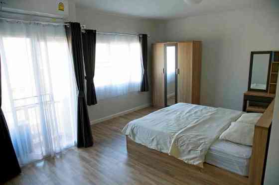 Nice room close to Central Plaza Shopping mall Пхитсанулок