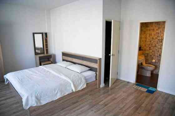 Nice room close to Central Plaza Shopping mall Пхитсанулок