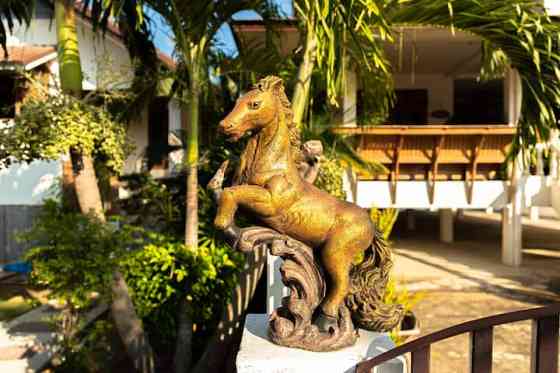 Baan Pumichai Renthouse красная квартира Prachuap Khiri Khan