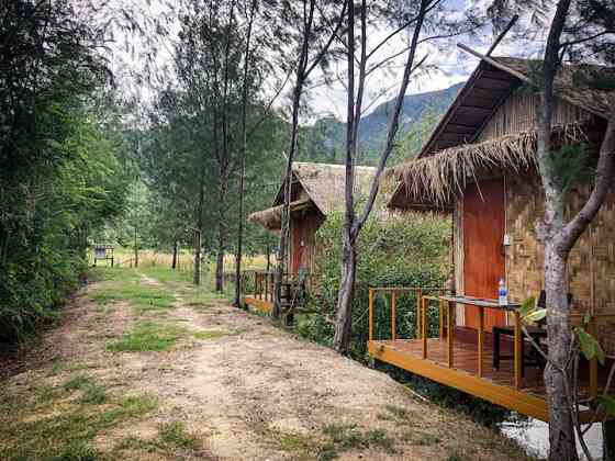 Baan Porpeang 2 /Numpubaandin Homestay Sam Roi Yot