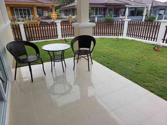 Вилла HAPPY SPACE Villa, уютная 2BR 2BA Бесплатная WIFI & Парк Nakhon Phanom