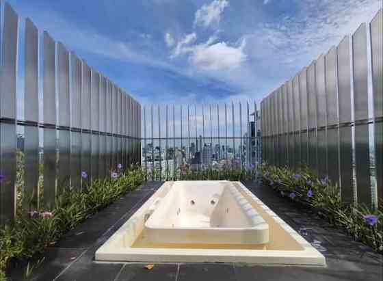 Бангкокский отдых Home-BTS Ekamai Sky Infinity Pool Phra Pradaeng