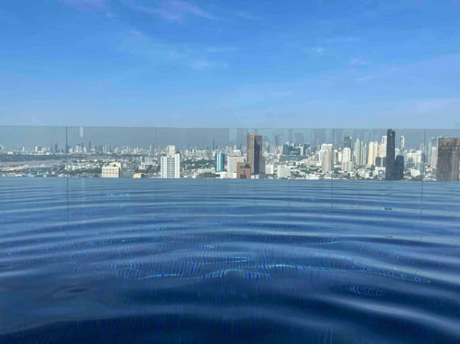 Бангкокский отдых Home-BTS Ekamai Sky Infinity Pool Phra Pradaeng - изображение 1