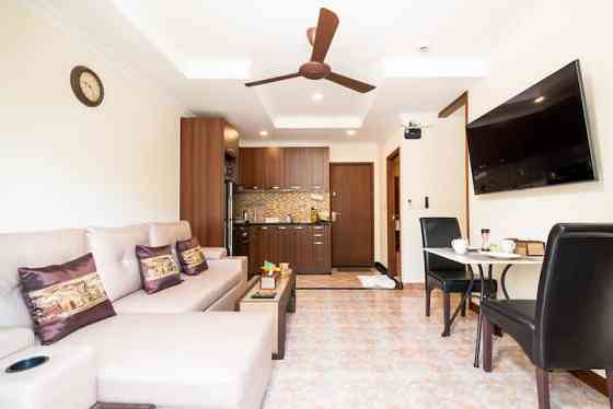 Siam Oriental Condo - Luxury 1BR Паттайя