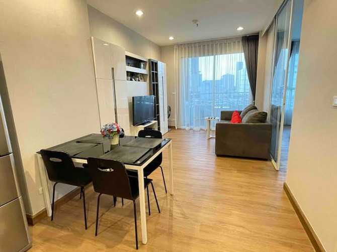 Недавно отремонтированный 1BR у реки, недалеко от ИКОНЫ СИАМА Bangkok - photo 2