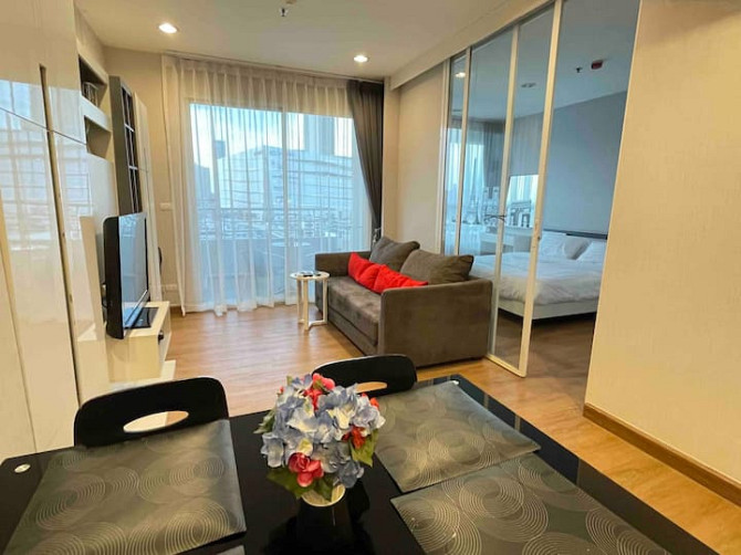 Недавно отремонтированный 1BR у реки, недалеко от ИКОНЫ СИАМА Bangkok - photo 1