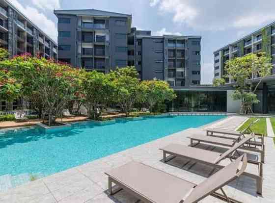 Sathorn/loft apartment/Pool gym/near BTS Bangkok