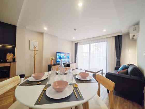 Квартира E4 # Sathorn, 2 спальни, 1 гостиная, 2 ванные комнаты!Бесплатный бассейн + тренажерный зал  Бангкок