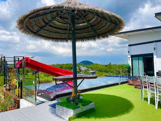 Joyful Pool Villa Kalasin