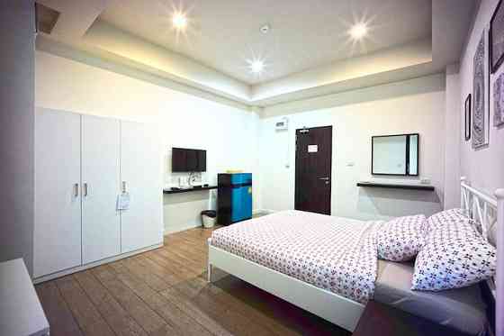 Private Superior Studio Queen bed for 2Adults Chon Buri