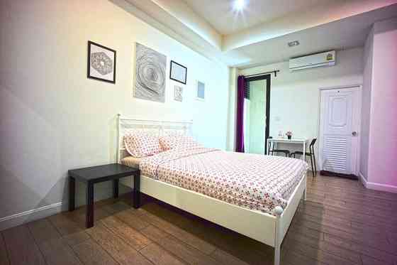 Private Superior Studio Queen bed for 2Adults Chon Buri