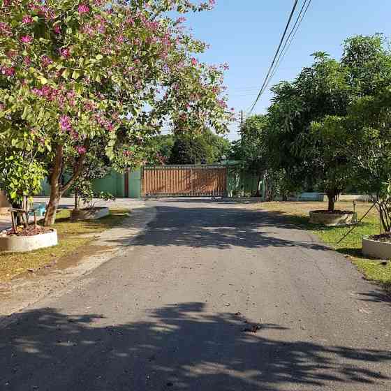 Baan Suan Pinto @ Lopburi Жилье целиком с садом Синг Бури