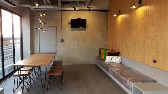 Хостел Saya Loft Lopburi Лопбури