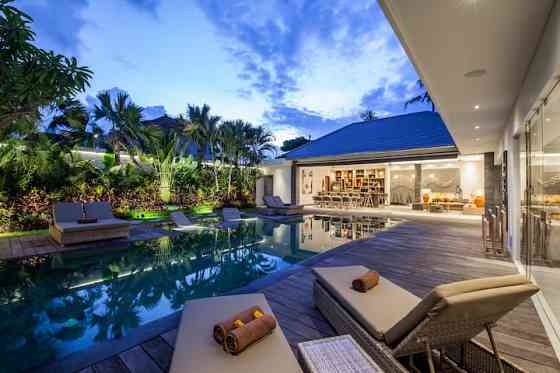 Расслабьтесь на роскошной вилле 4 BR SEMINYAK Kuta