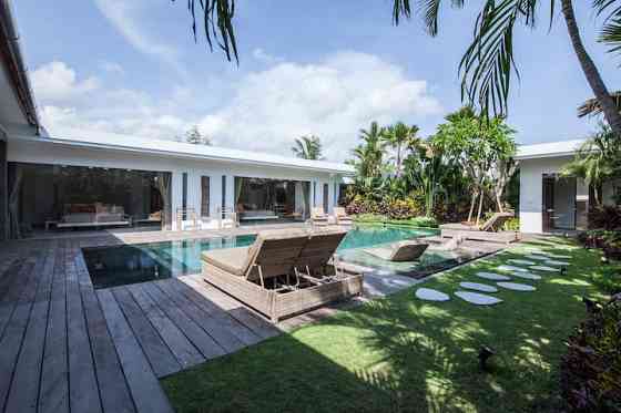 Расслабьтесь на роскошной вилле 4 BR SEMINYAK Kuta