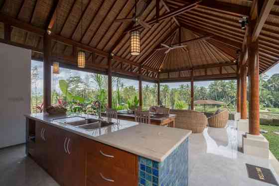 Tunjung Putih Villa с собственным бассейном Ubud